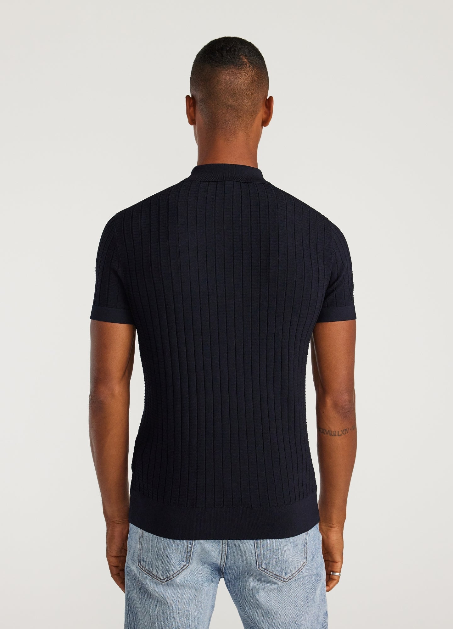 Camisa Gola Polo e Textura - Azul Marinho