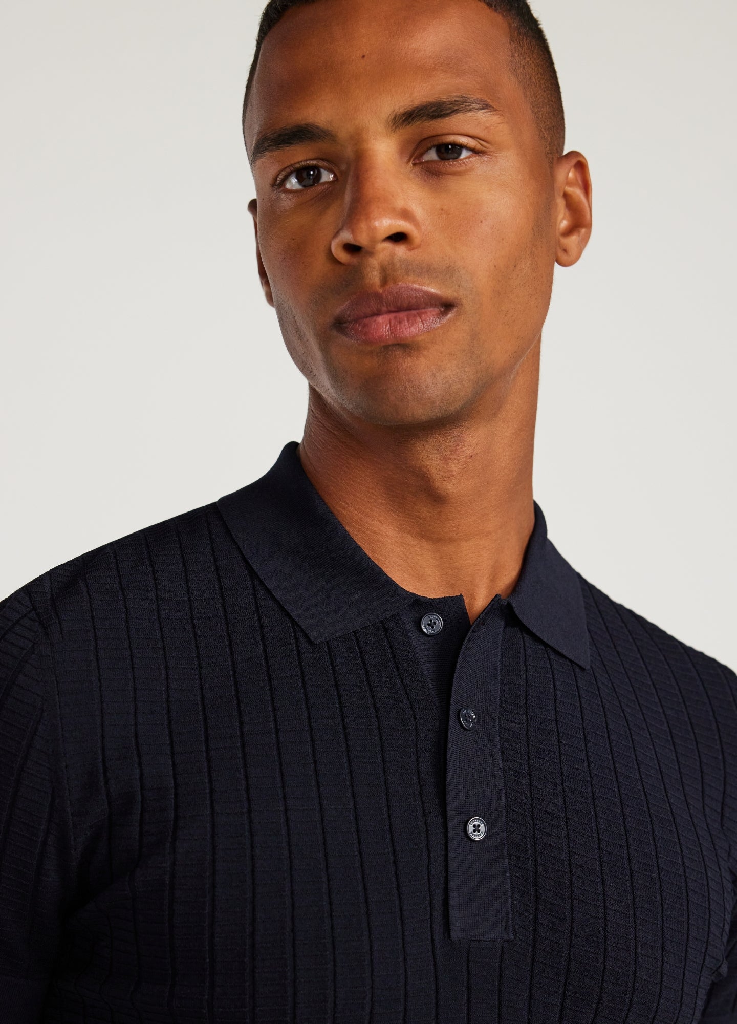 Camisa Gola Polo e Textura - Azul Marinho