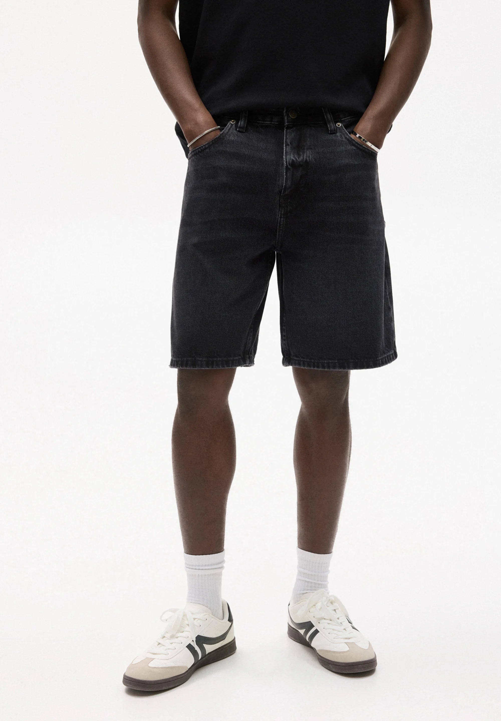 Bermuda Jeans Reta - Preto