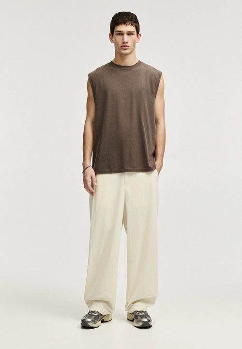 Regata Básica Gola Redonda - Marrom