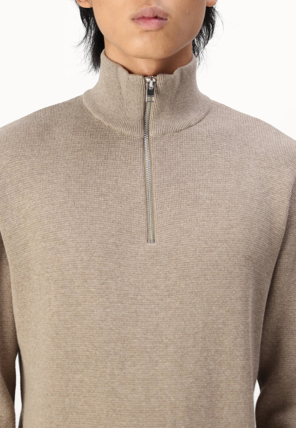 Suéter Comfort Texturizada com Gola Alta e Zíper - Marrom