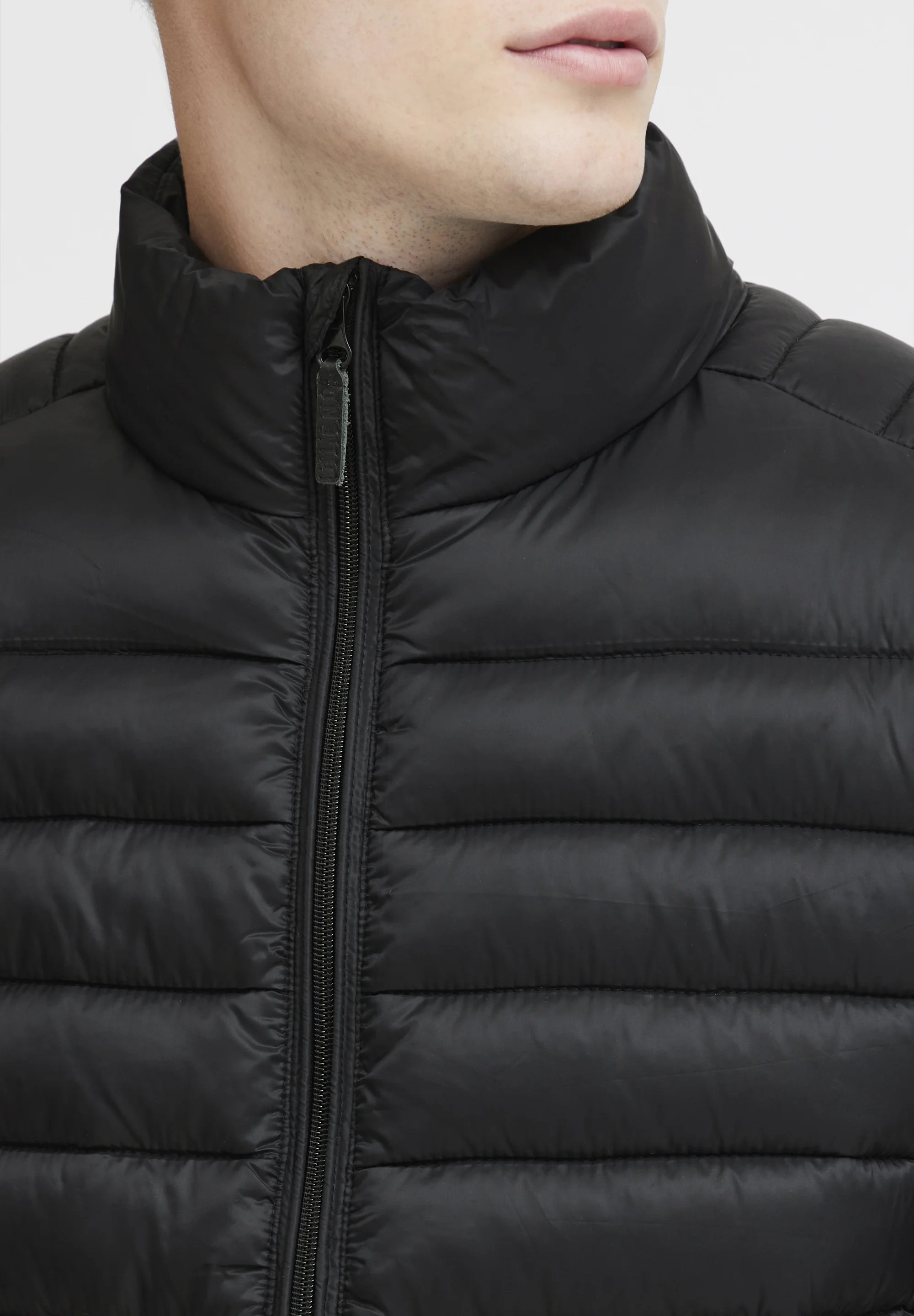 Jaqueta Puffer Ultraleve em Poliamida - Preto