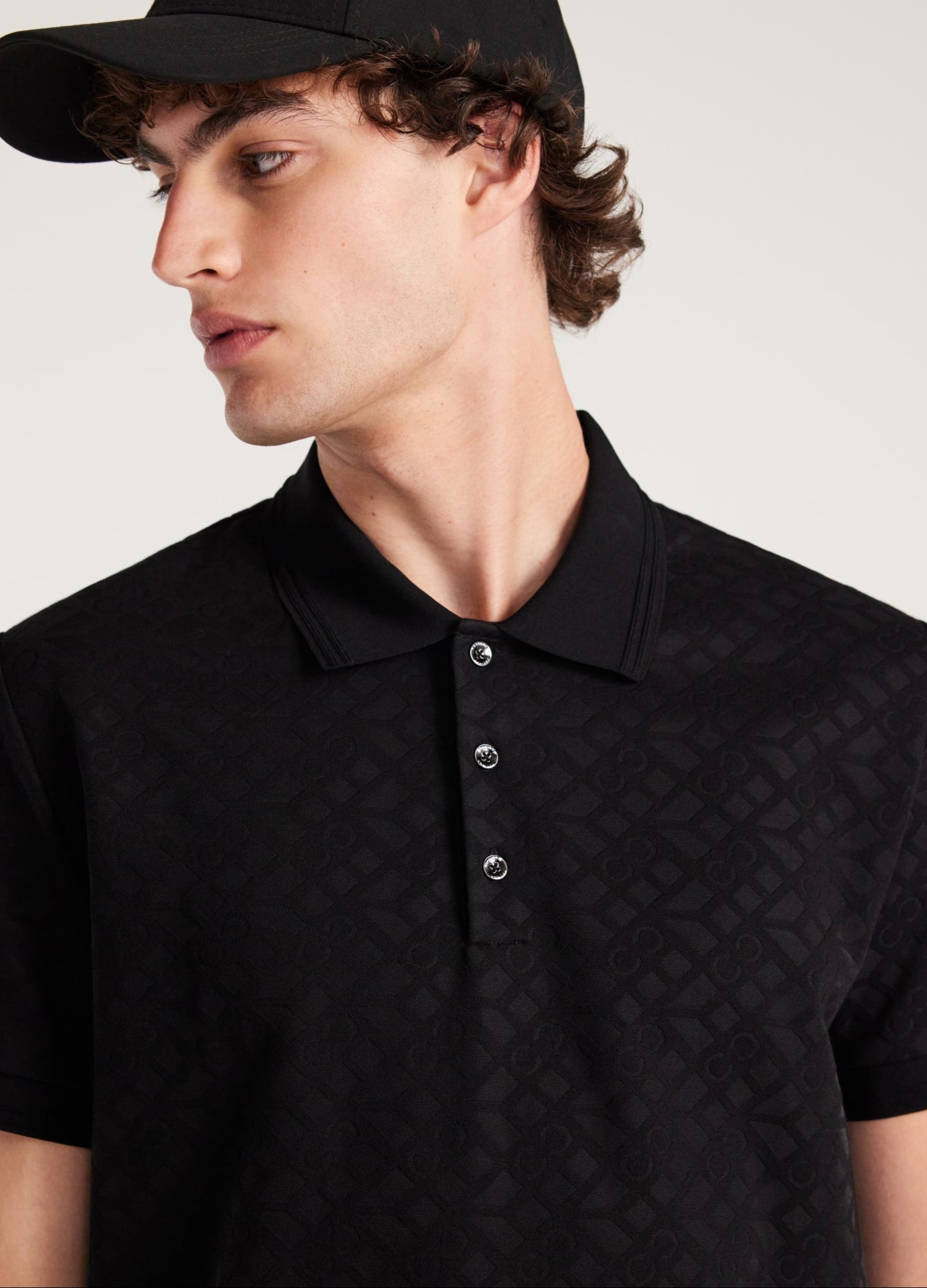 Camisa Polo Monograma Liso - Preto