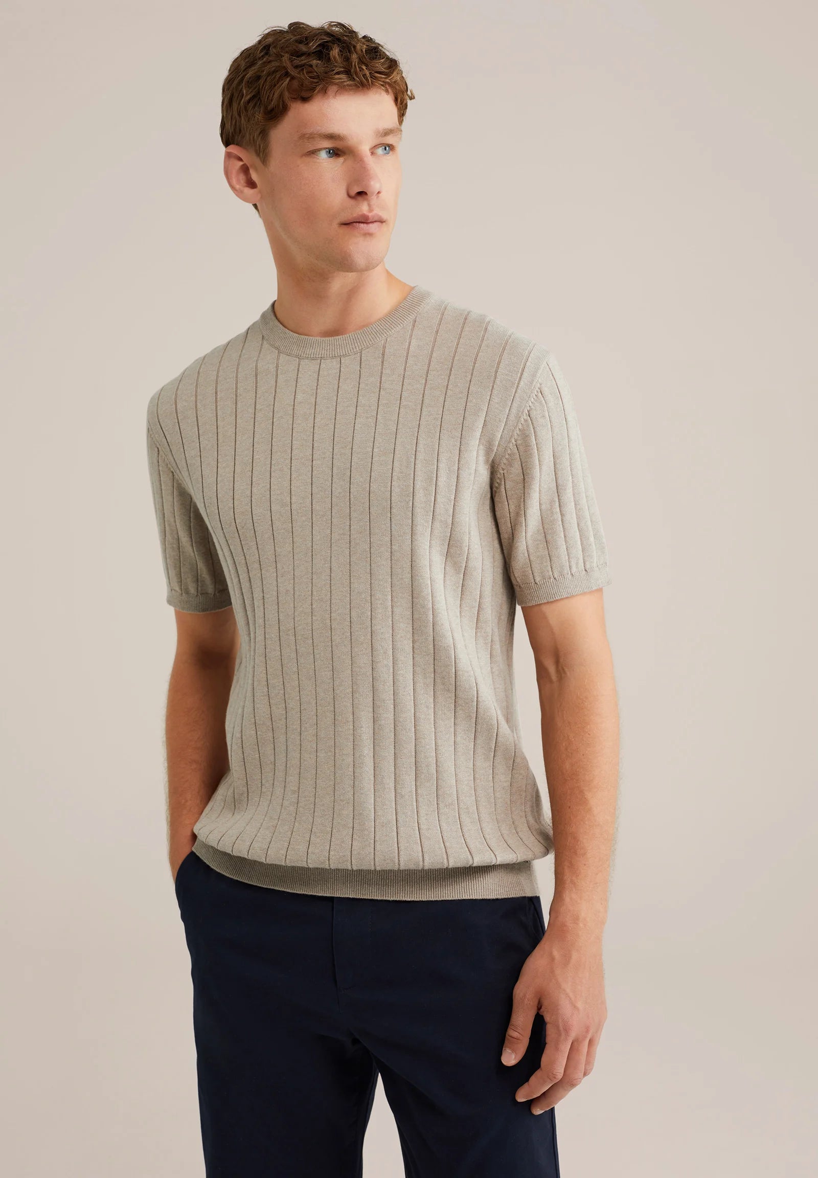 Camiseta Listrada em Algodão Texturizado - Bege