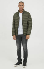 Jaqueta Puffer Ultraleve em Poliamida - Verde Militar