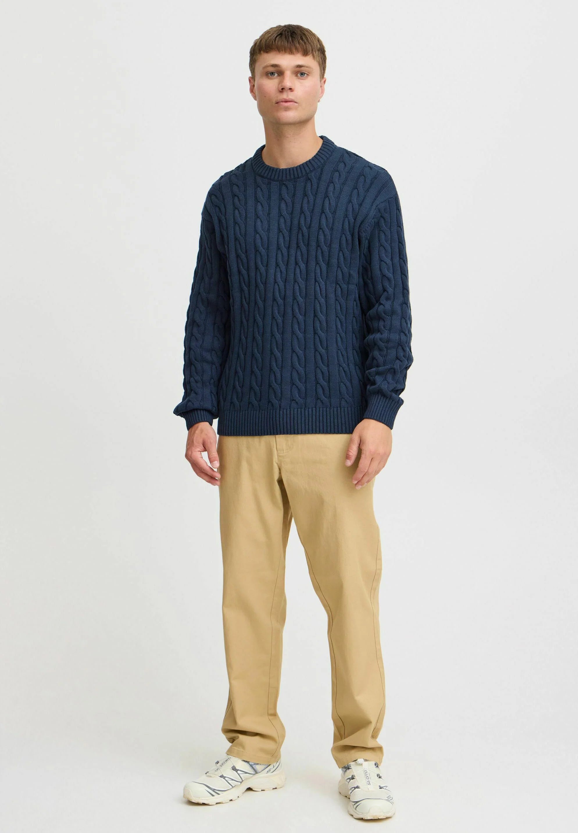 Suéter Texturizada com Gola Redonda - Azul Marinho