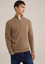 Suéter Masculino em Algodão com Gola Troyer e Zíper - Caramelo