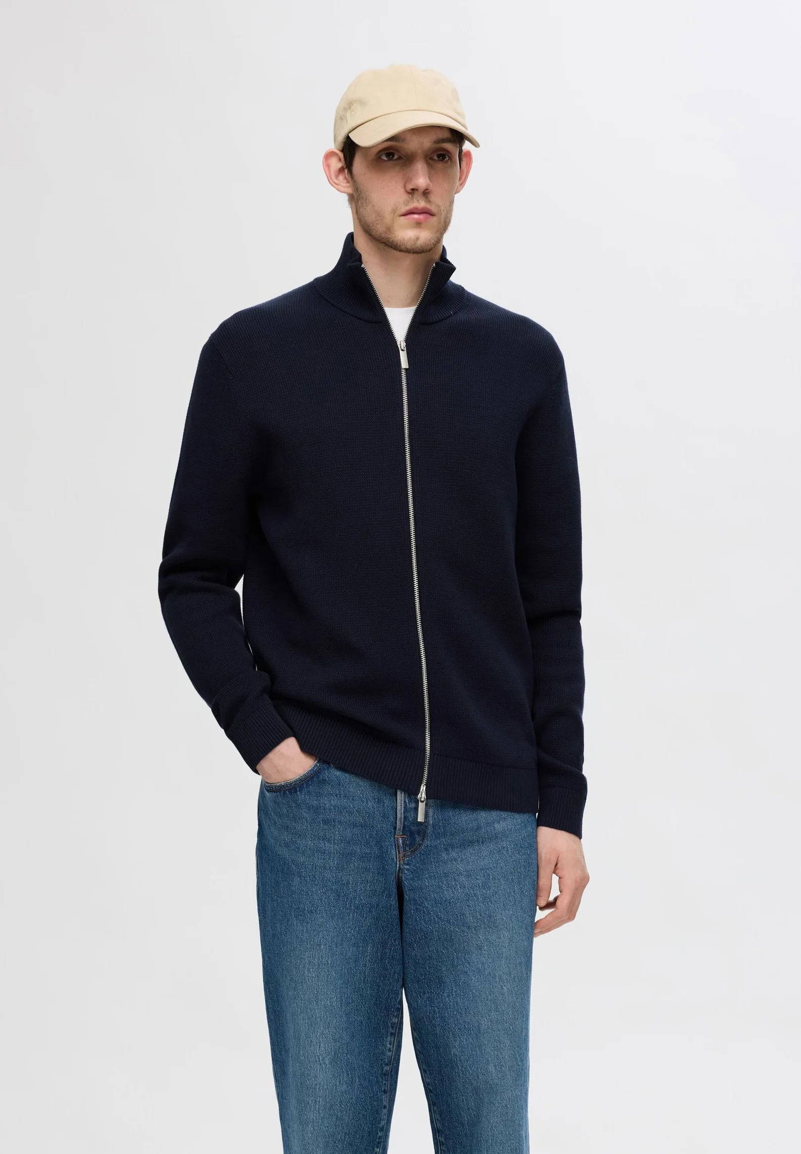 Cardigan Comfort com Gola Alta e Zíper - Azul Marinho