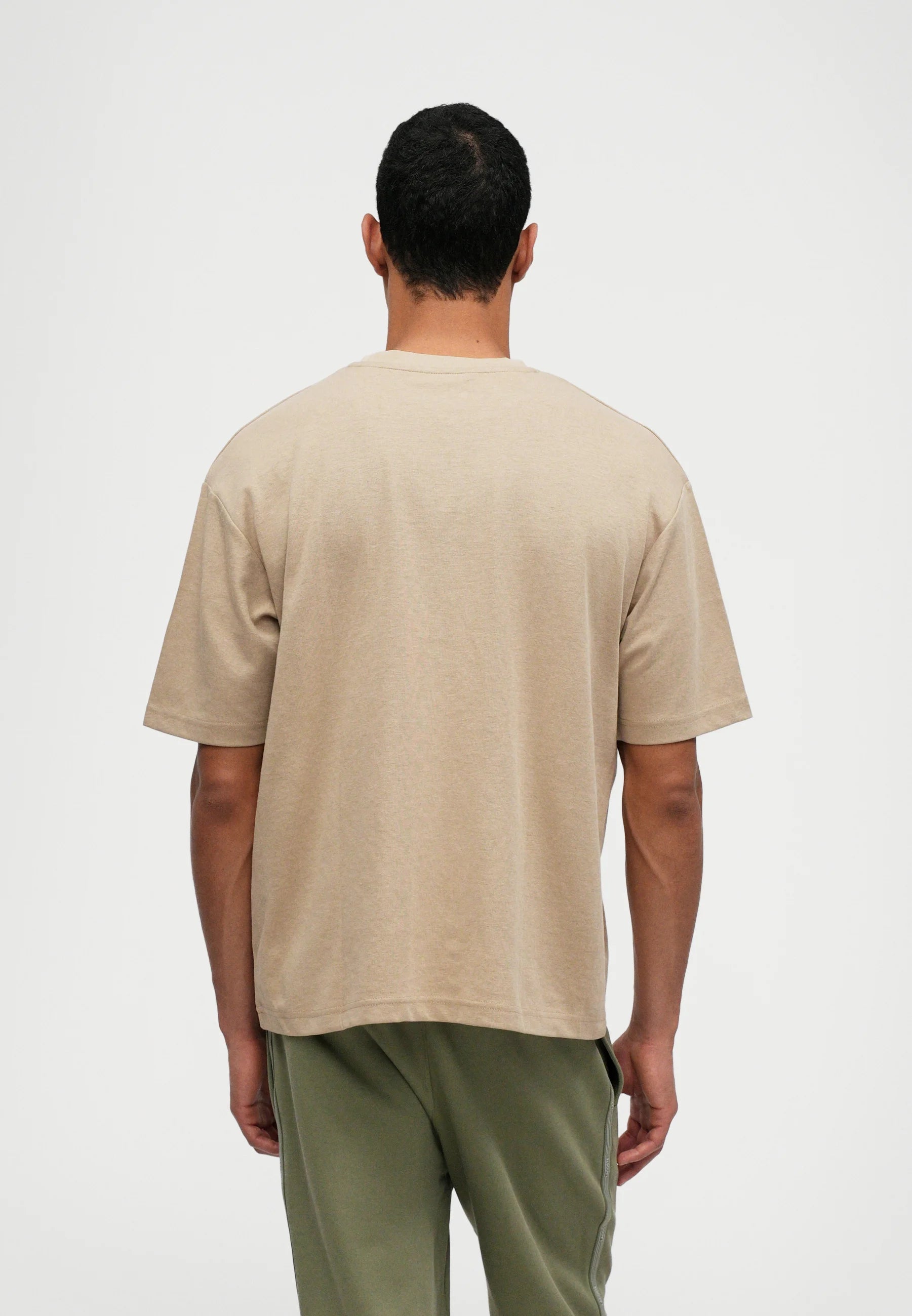 Camiseta Básica Masculina Oversized Gola Redonda - Bege