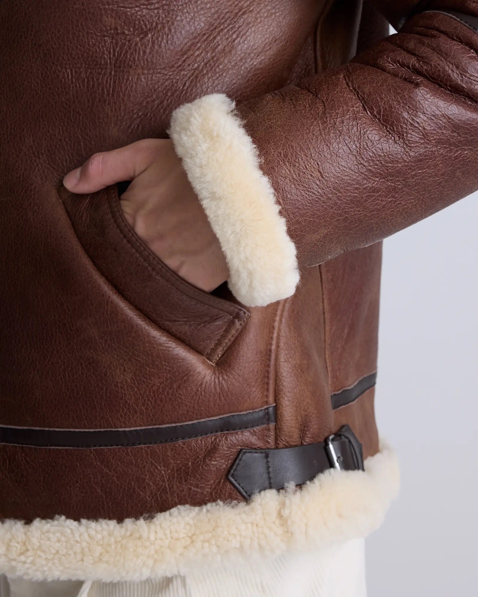 Jaqueta Bomber Masculina em Shearling 100% Natural - Marrom