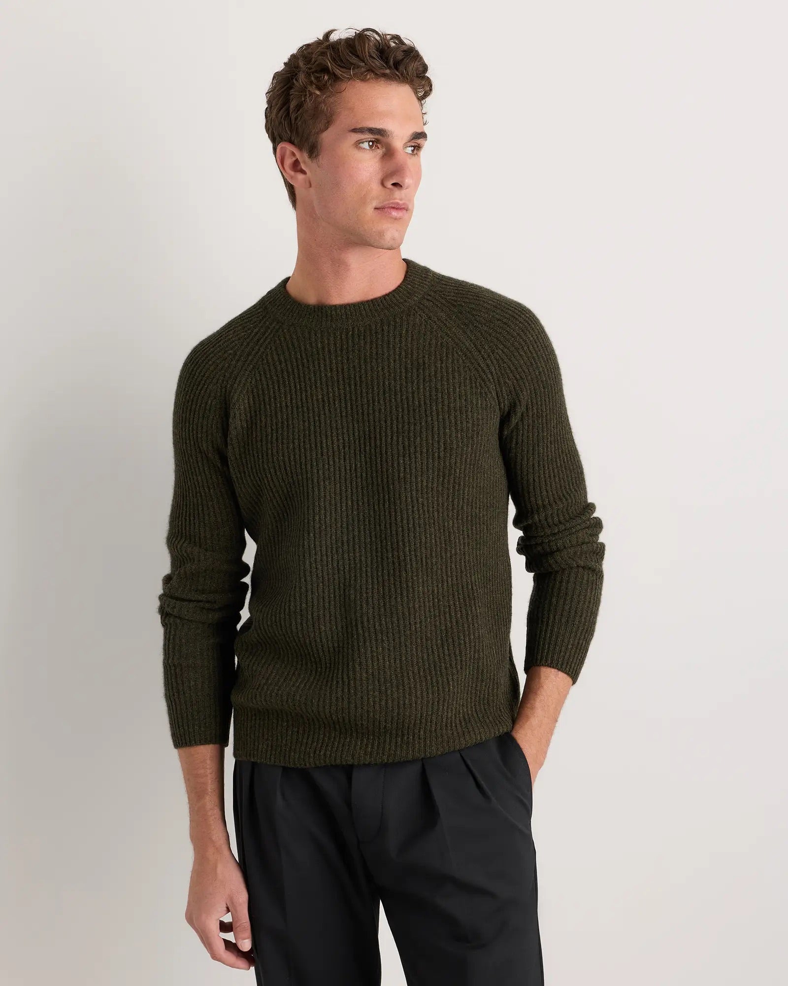Suéter Canelado com Gola Redonda Jumper - Verde musgo