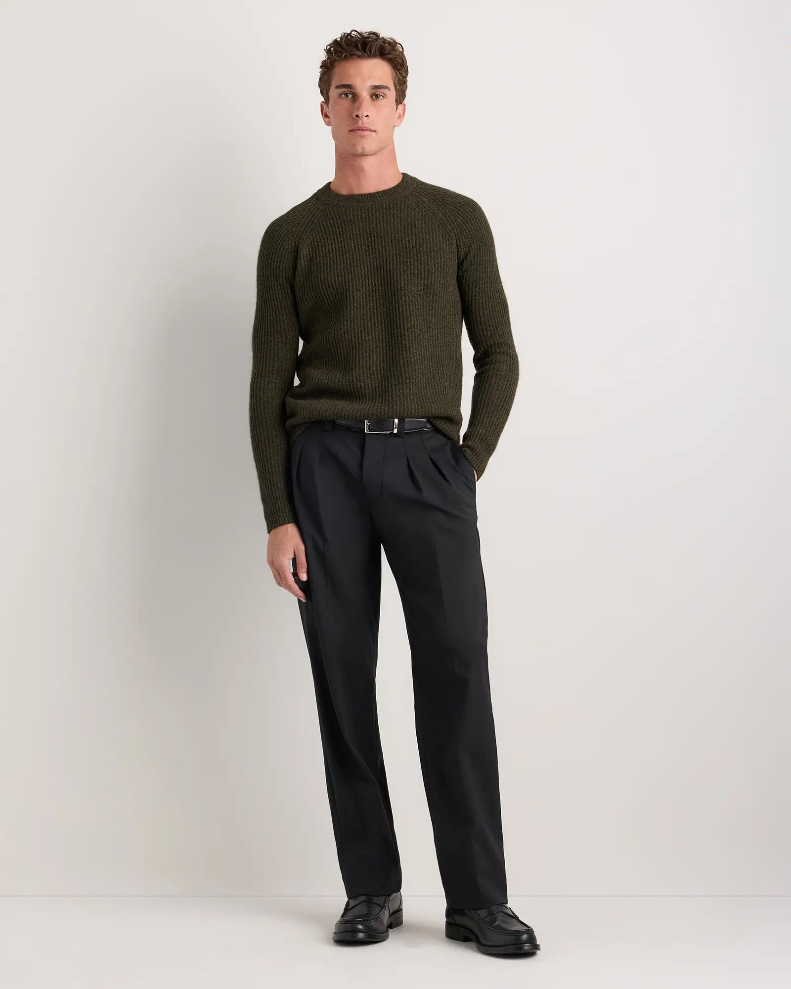 Suéter Canelado com Gola Redonda Jumper - Verde musgo