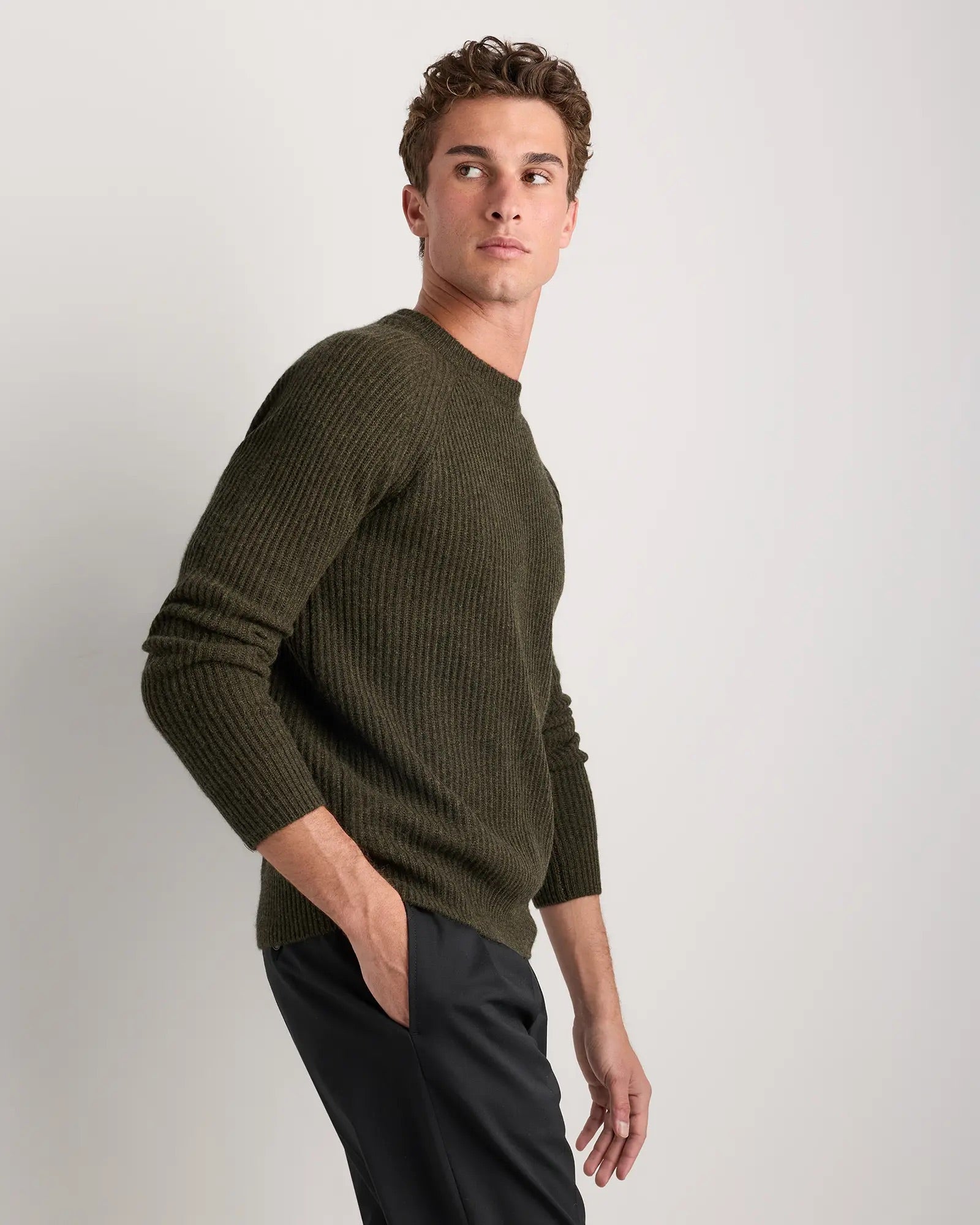 Suéter Canelado com Gola Redonda Jumper - Verde musgo