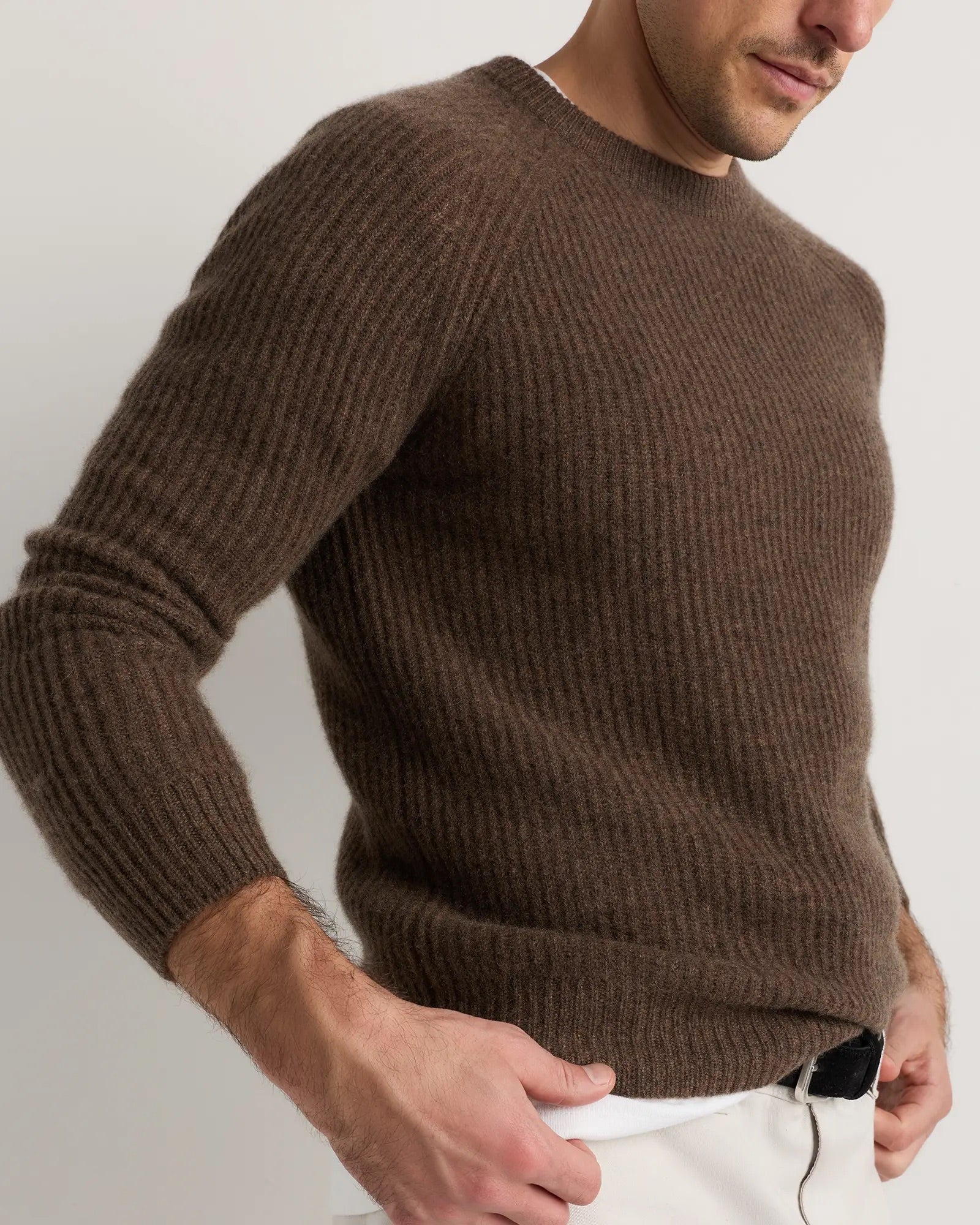 Suéter Canelado com Gola Redonda Jumper - Marrom