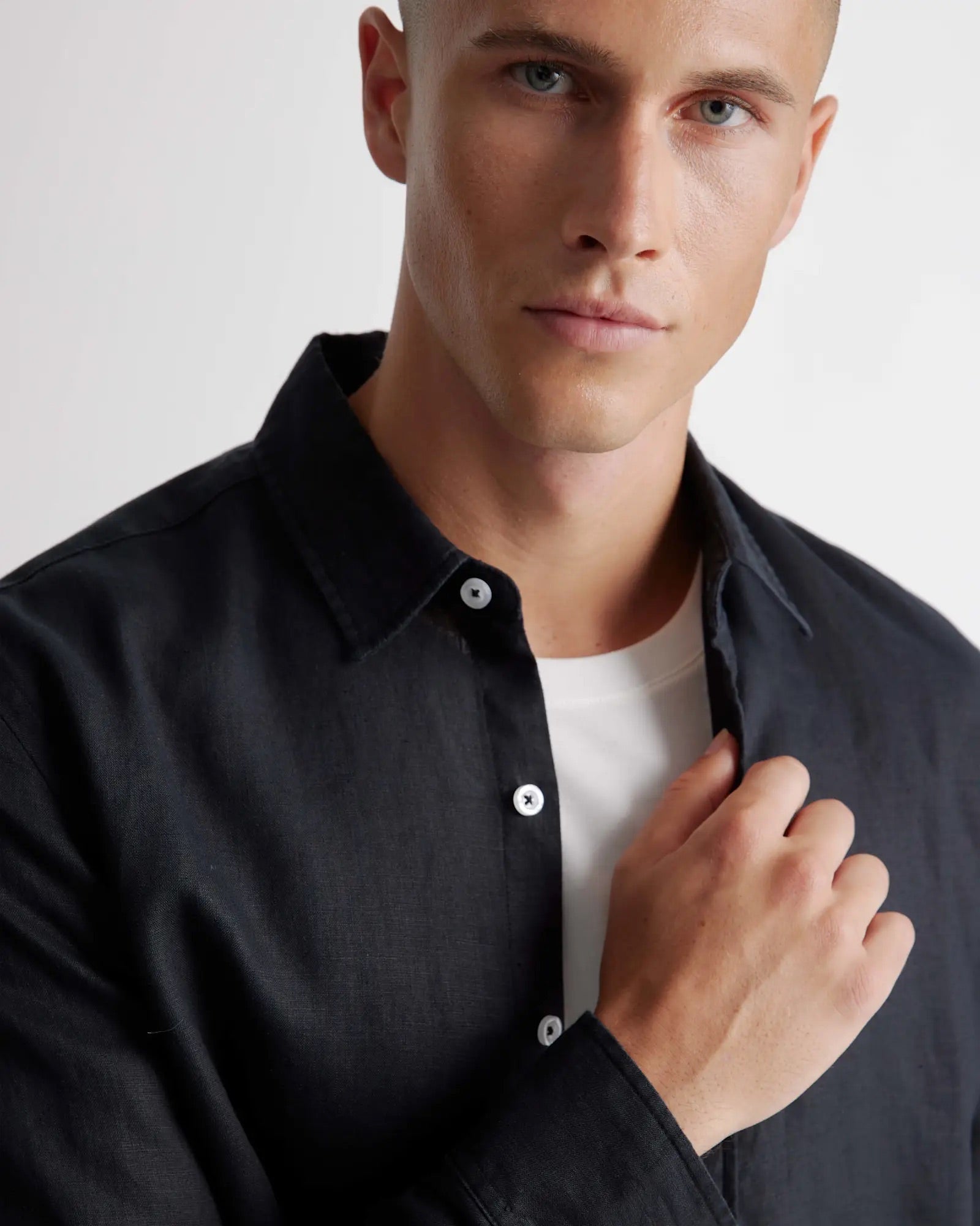 Camisa Manga Longa Slim Em Linho - Preto