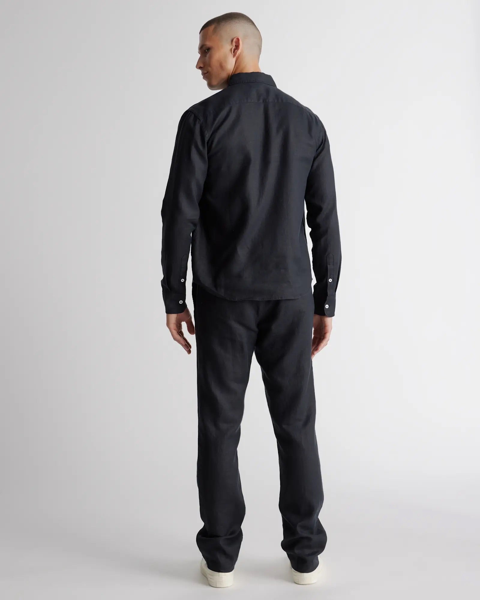 Camisa Manga Longa Slim Em Linho - Preto