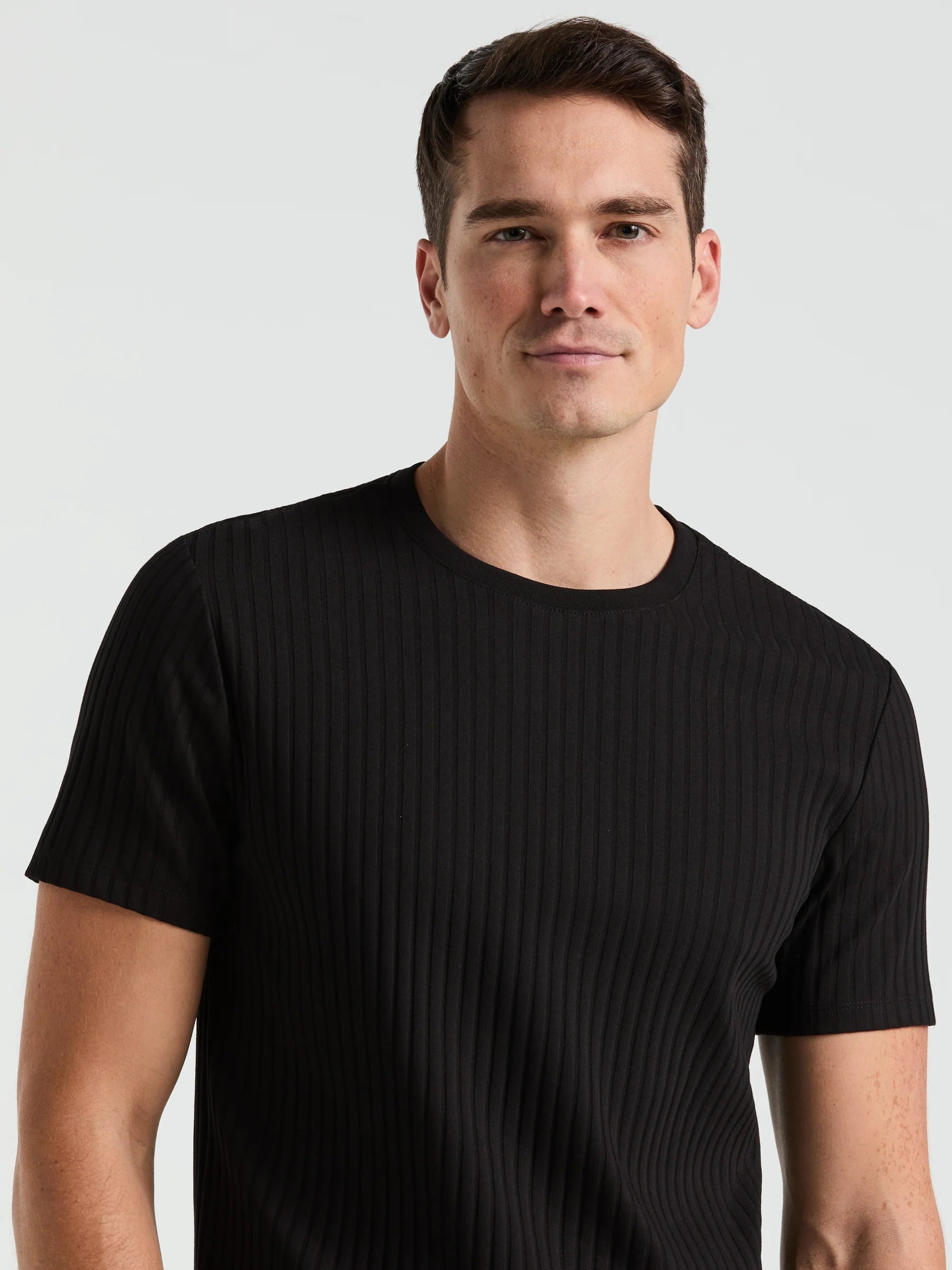 Camiseta Canelada de Gola Redonda Blend - Preto