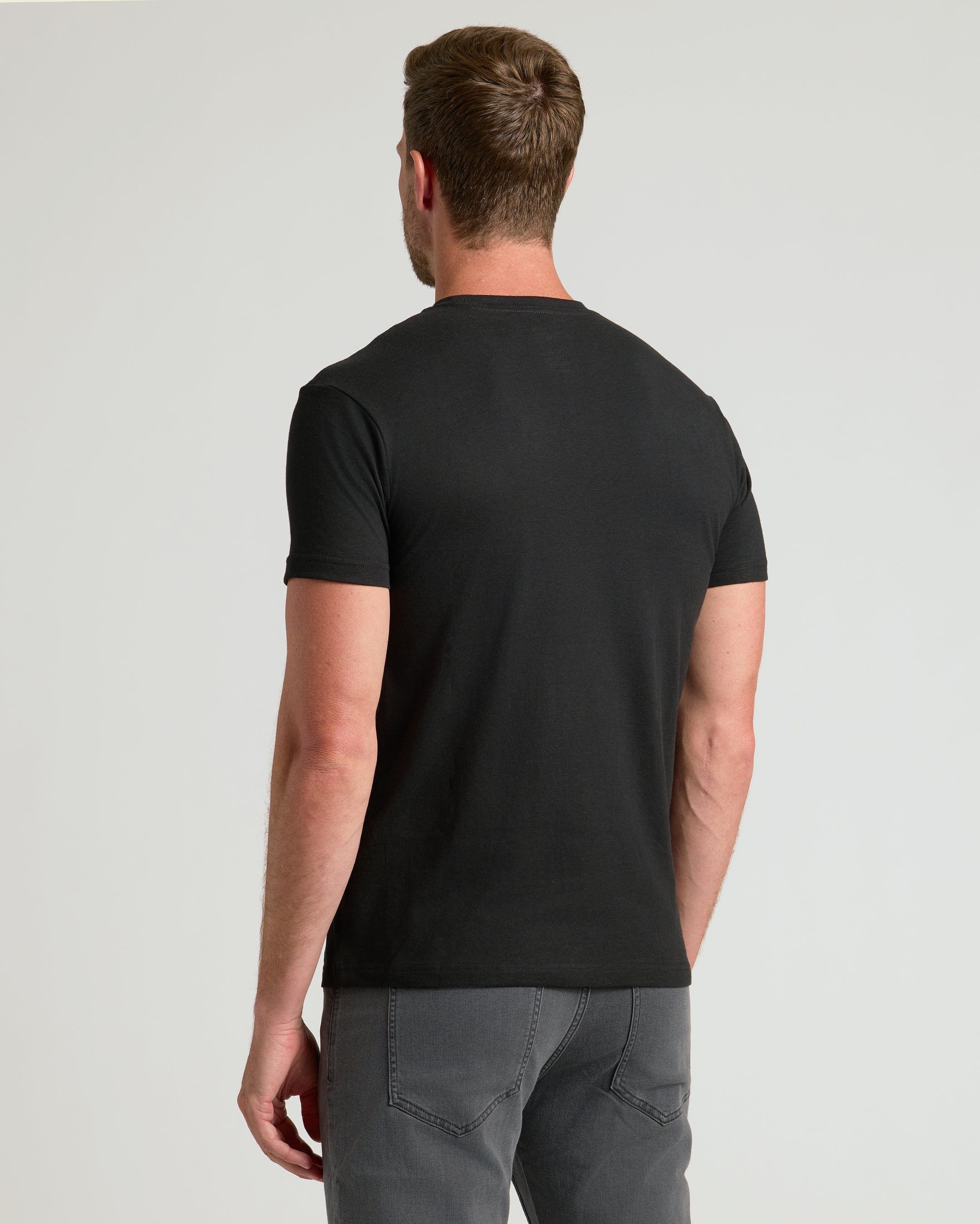 Kit com 3 Camisetas Gola Redonda - Preto