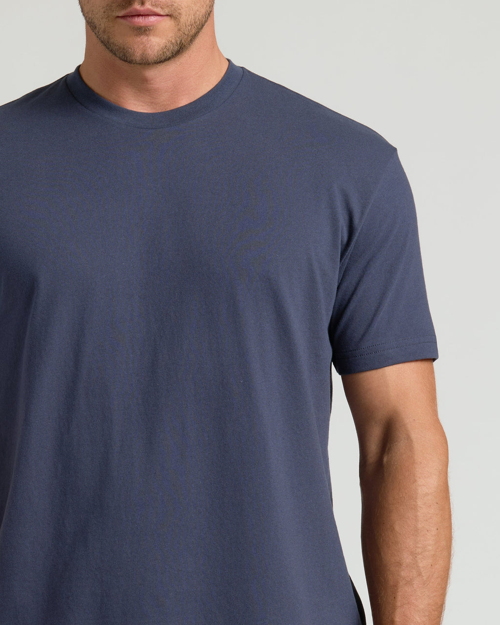 Camiseta Clássica Gola Redonda - Chumbo