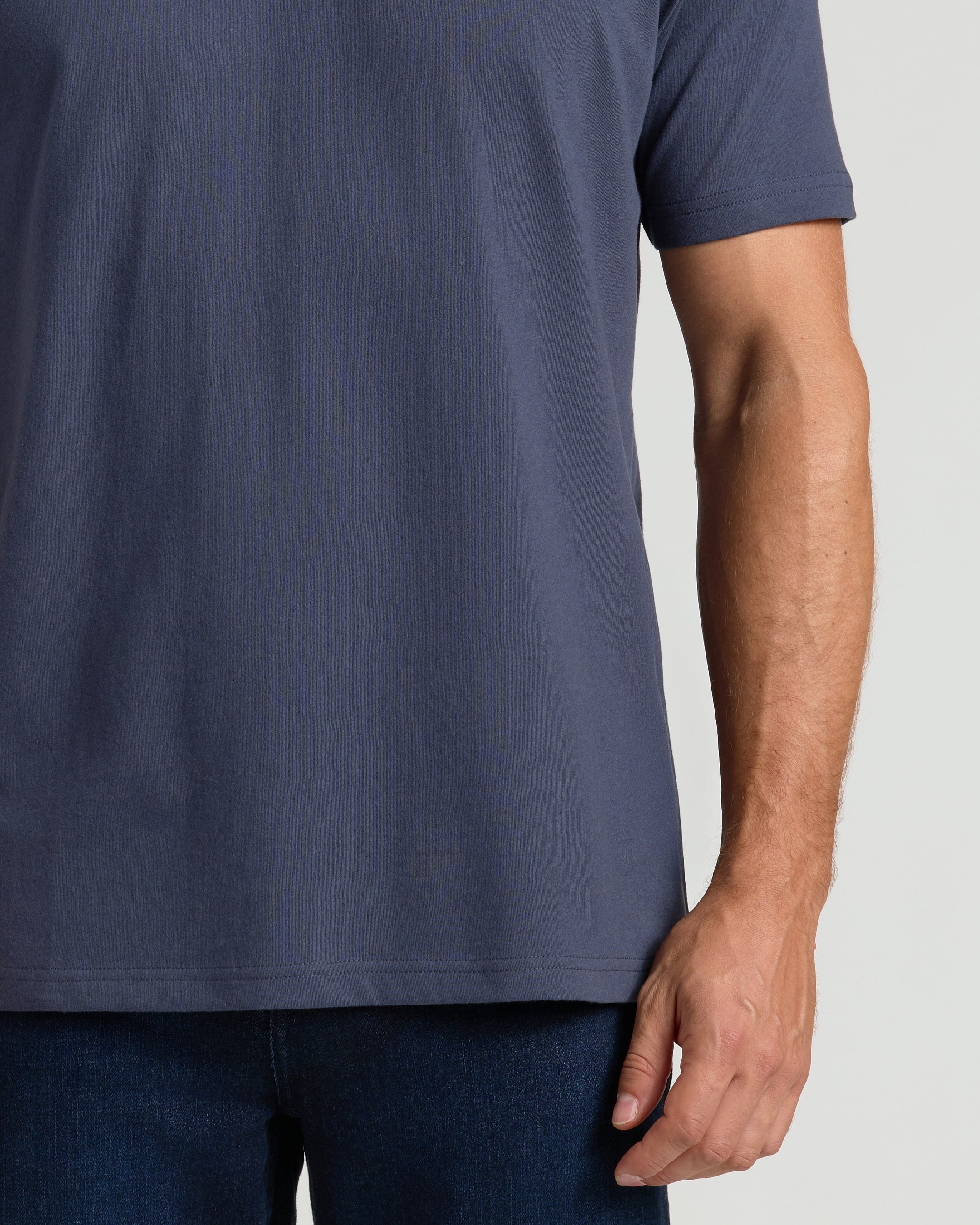 Camiseta Clássica Gola Redonda - Chumbo