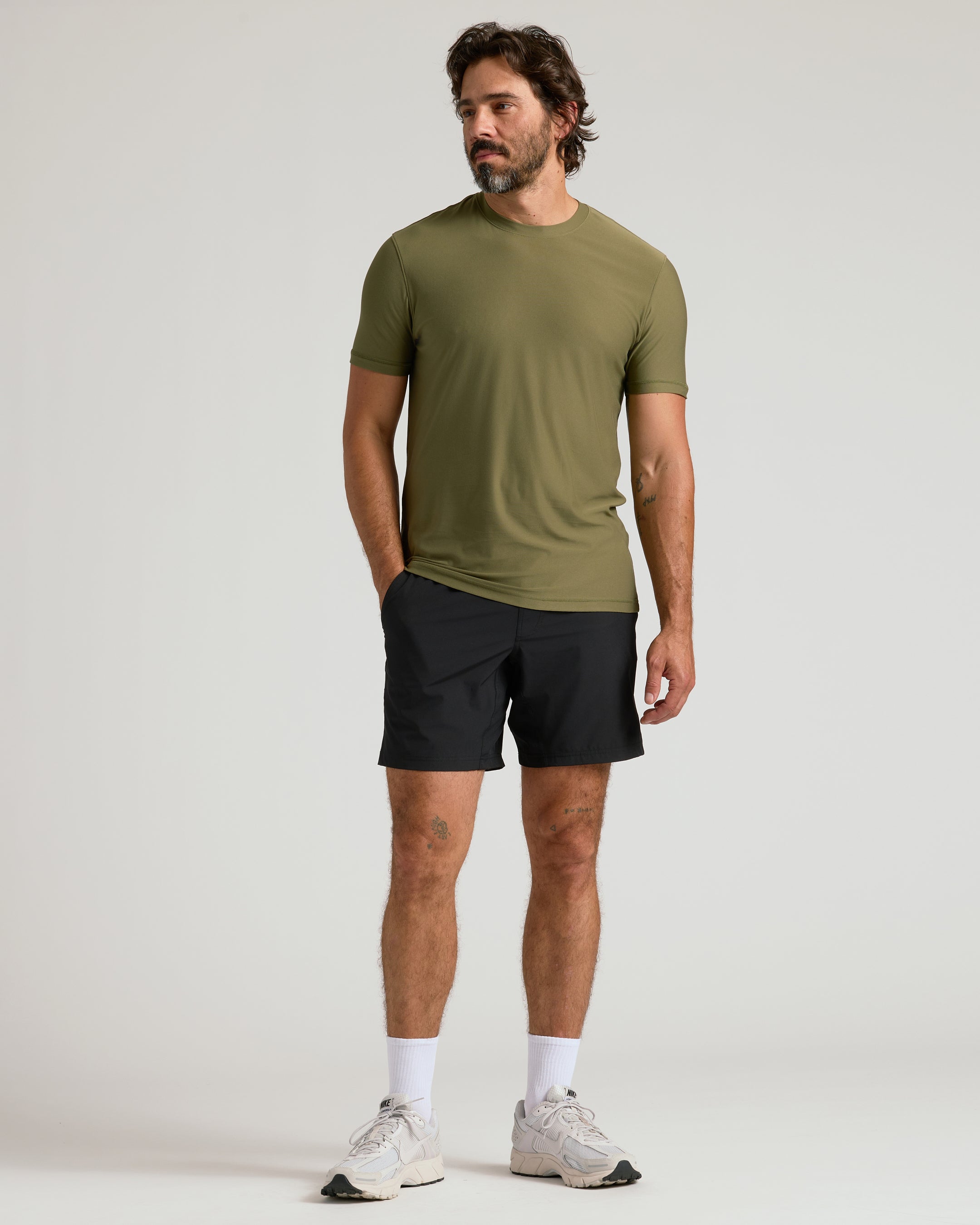 Camiseta Clássica Gola Redonda - Verde Militar