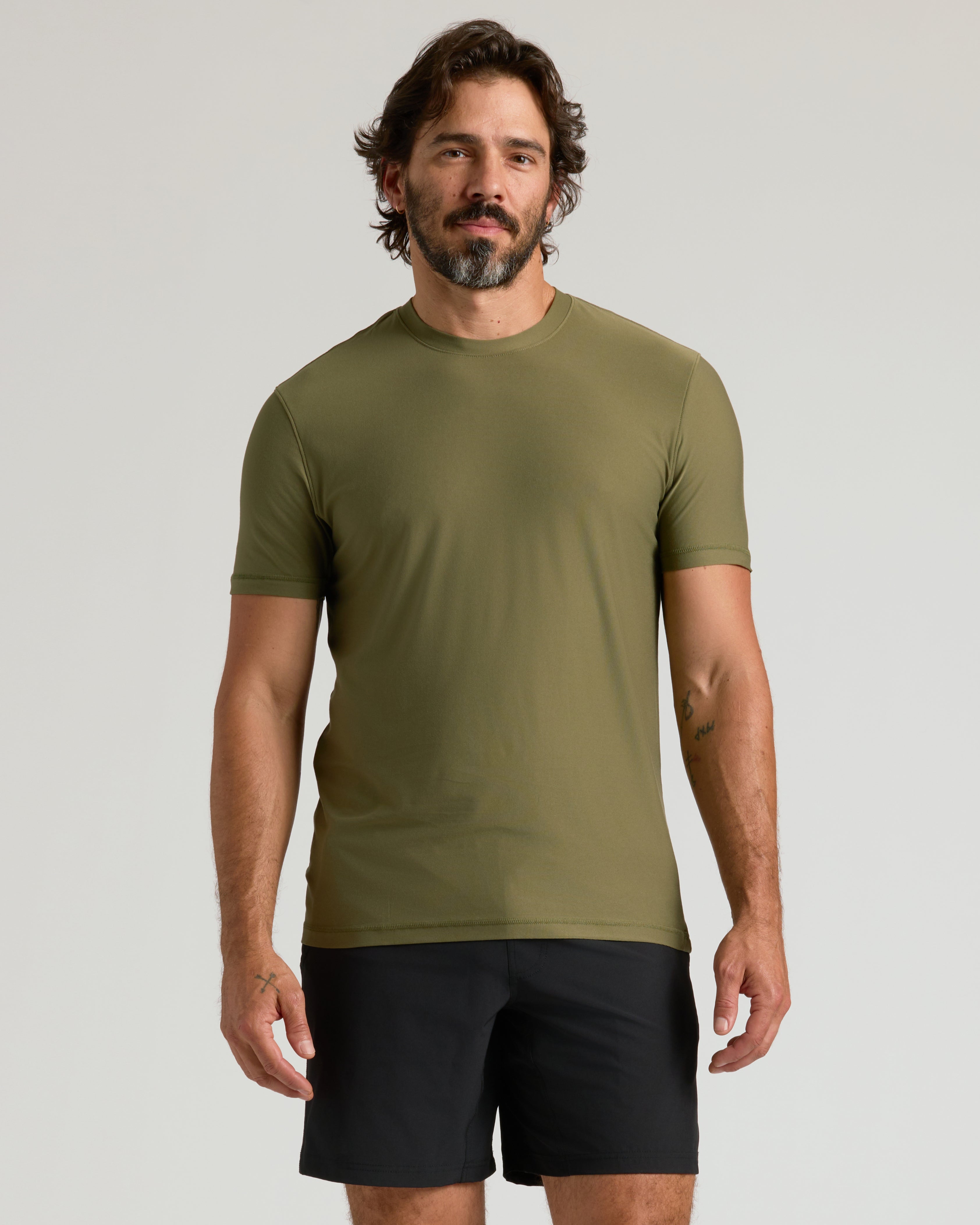 Camiseta Clássica Gola Redonda - Verde Militar