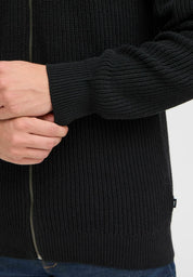 Suéter Masculino Gola Alta com Zíper Frontal - Preto