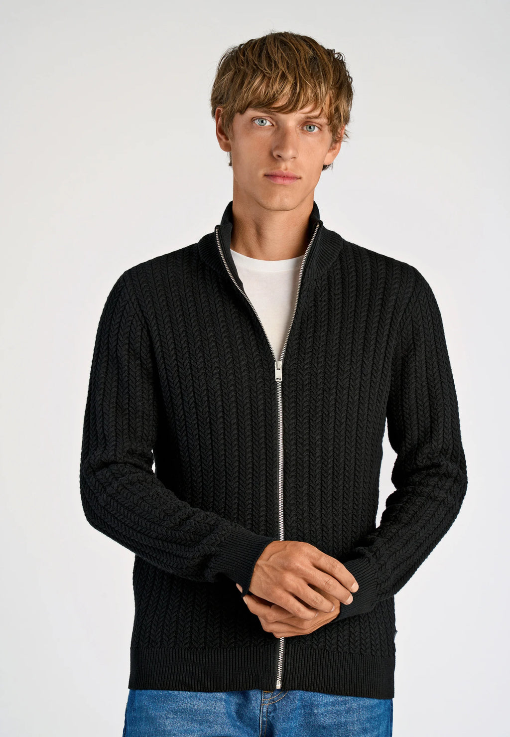 Cardigan Texturizado em Tricô com Gola Alta e Zíper - Preto