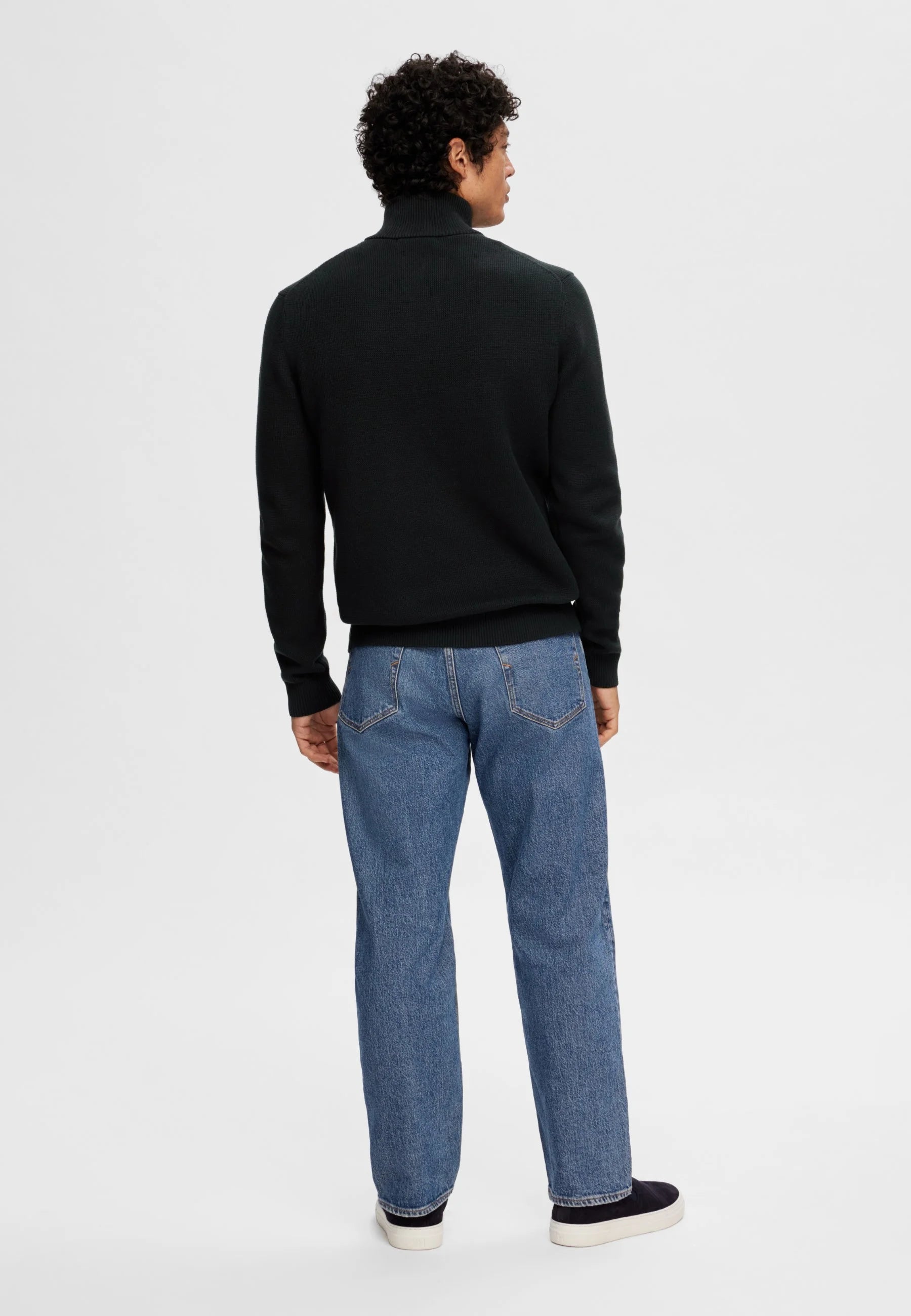 Suéter Comfort Texturizada com Gola Alta e Zíper - Preto