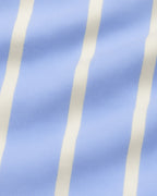 Camisa social azul chambray com listras discretas e corte slim.