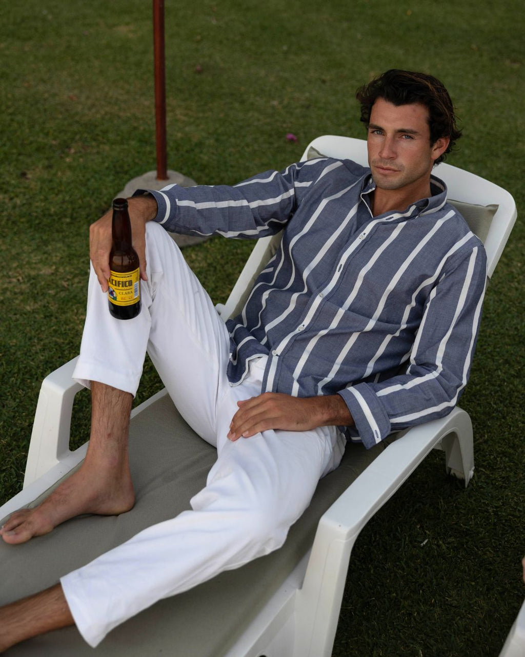 Camisa Social Chambray Listrada - Azul Marinho, manga longa, corte confortável, ideal para uso casual e social no verão