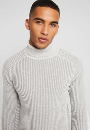 Suéter de Lã Gola Alta - Cinza