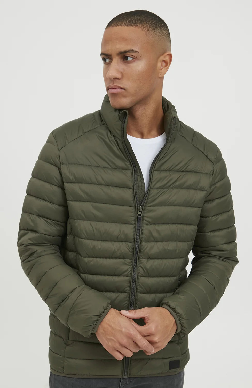 Jaqueta Puffer Ultraleve em Poliamida - Verde Militar