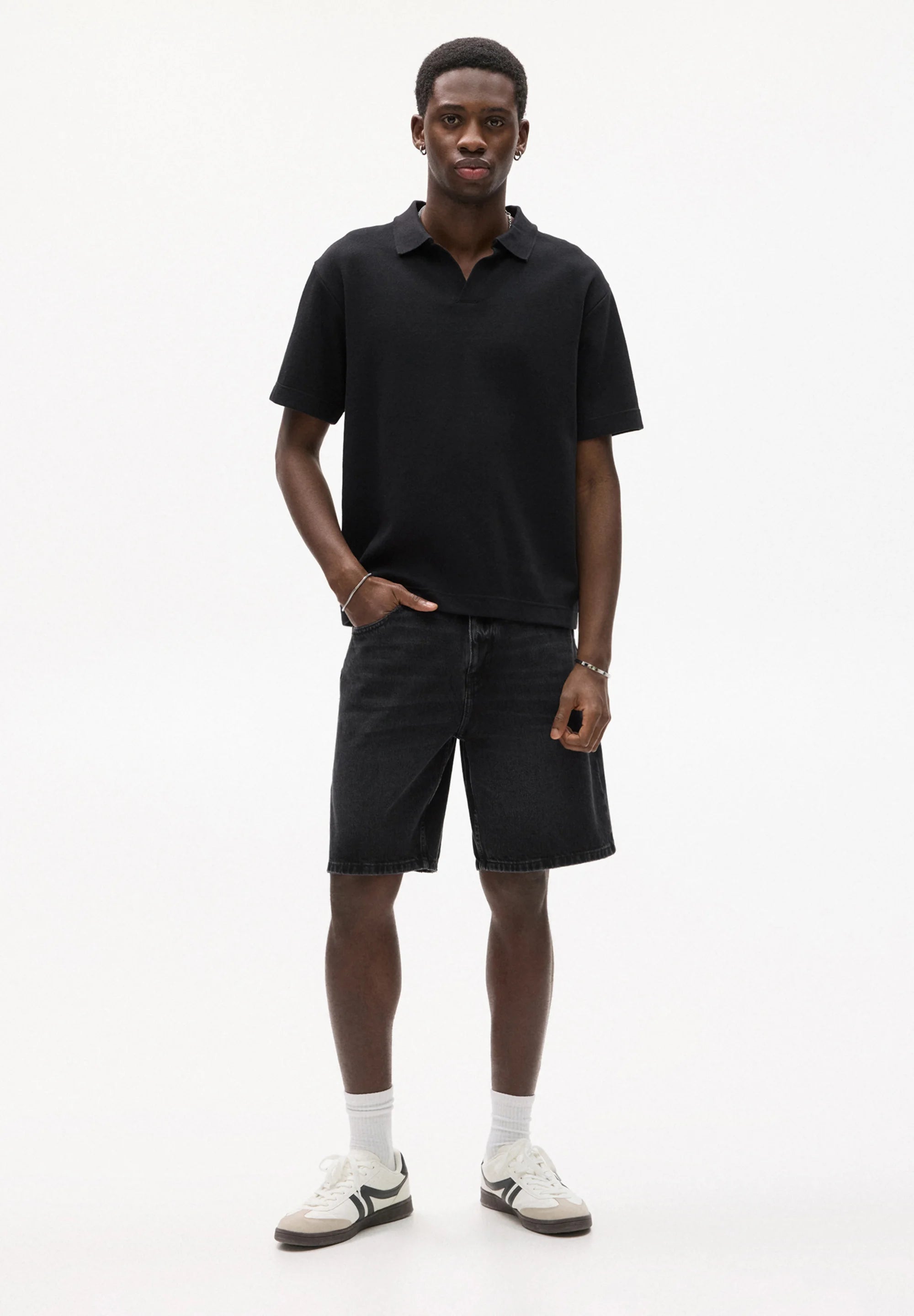 Bermuda Jeans Reta - Preto