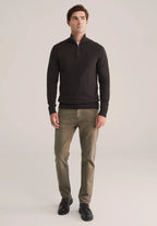 Suéter Masculino em Algodão com Gola Troyer e Zíper - Marrom