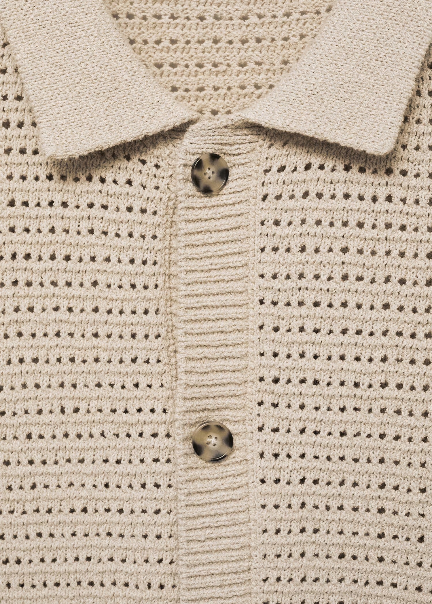 Camisa Polo em Crochê Malha Vazada - Bege