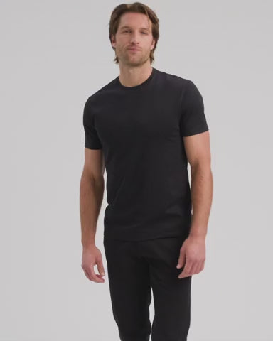 Kit com 3 Camisetas Gola Redonda - Preto